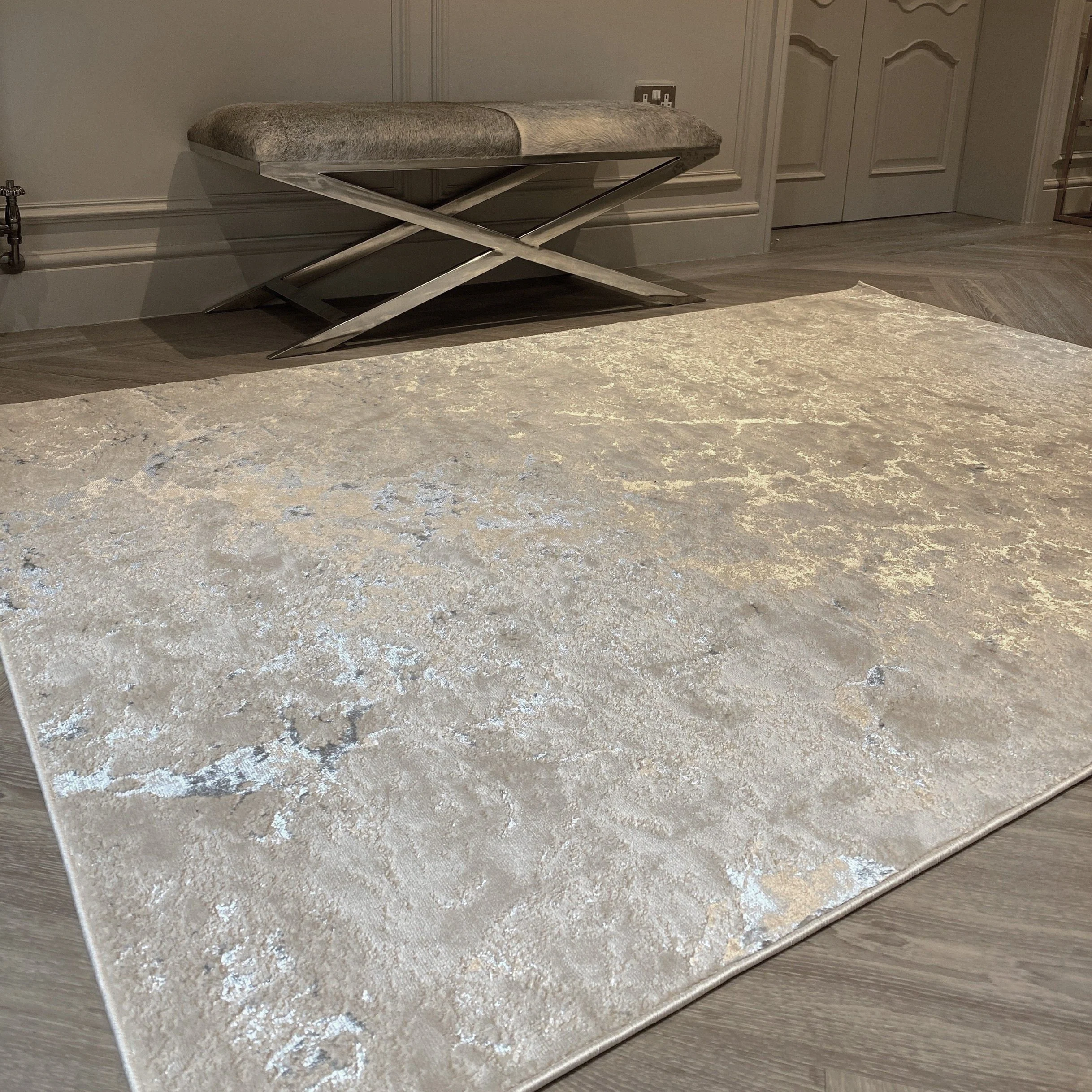 Nebula Cream & Metallic Silver Marble Velvet Rug